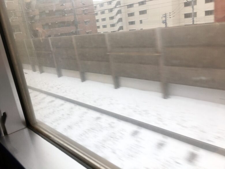 西鉄天神大牟田線　大雪の車窓
