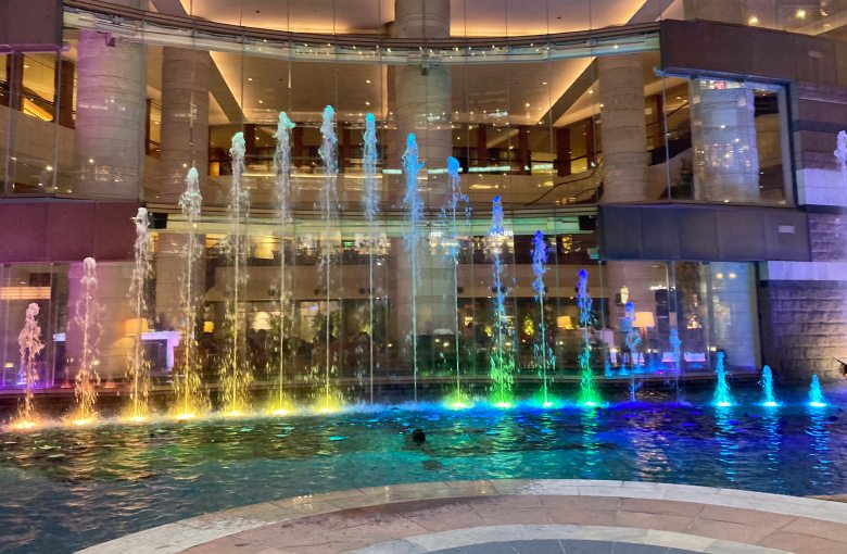 キャナルシティ博多　噴水ショー　場所　時間