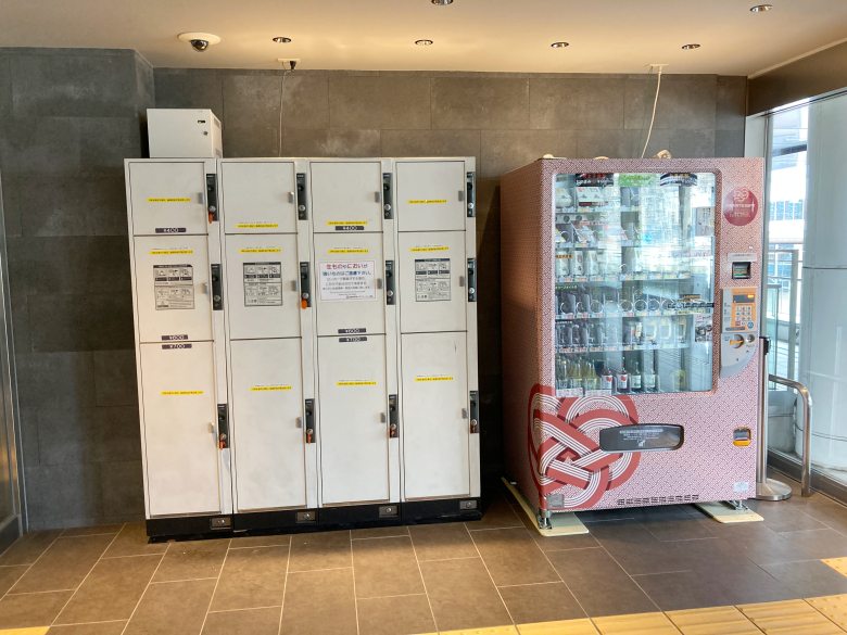 HEARTSバスステーション博多のコインロッカー　場所　料金