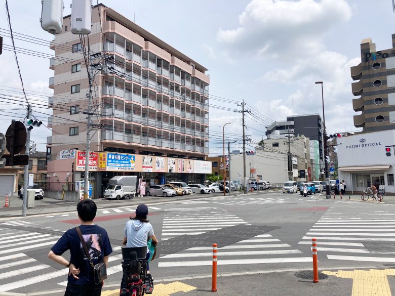 小飼交差点の場所・地図　日本初のスクランブル交差点　熊本市中央区