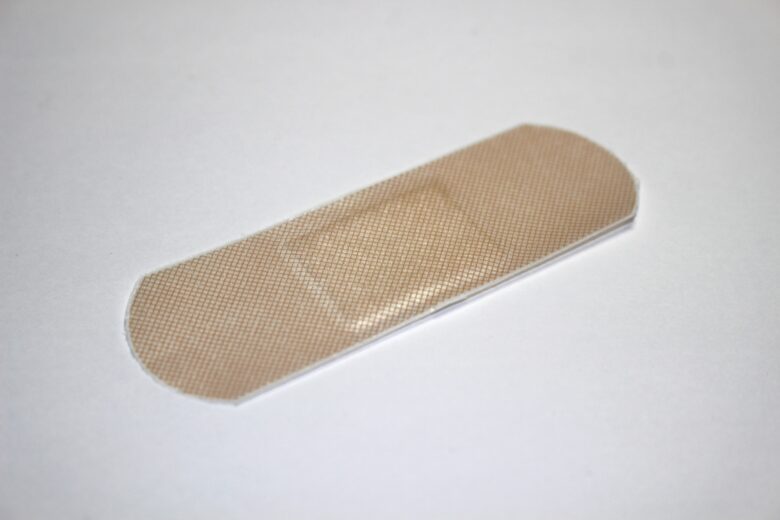 絆創膏 リバテープ 方言 九州地方