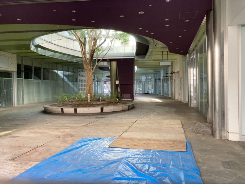 キャナルシティ博多 ーストビル